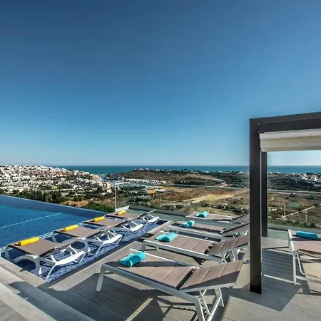 Sleeps 12 Pool Air Con Wifi Albufeira